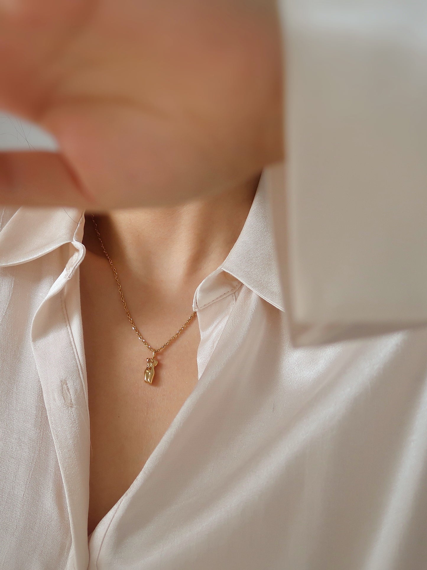 Aphrodite Necklace