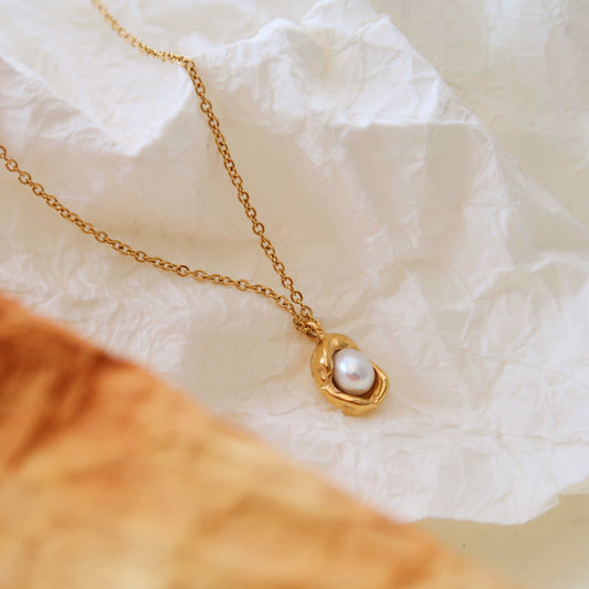 Oyster Pearl Necklace