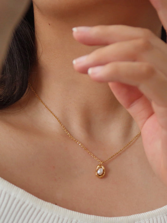 Oyster Pearl Necklace