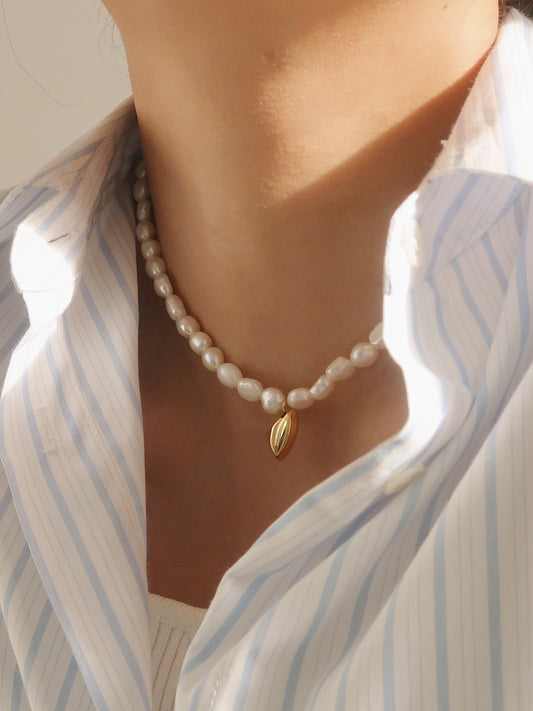 Pearl Pendant Necklace